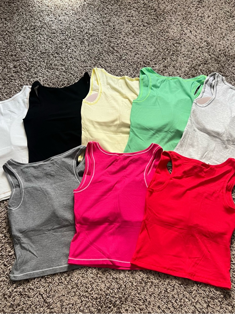 Women Rib Padded Tank Tops - Picture 6 of 11